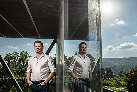CEO spolenosti Bakof  Dalibor Bárta.