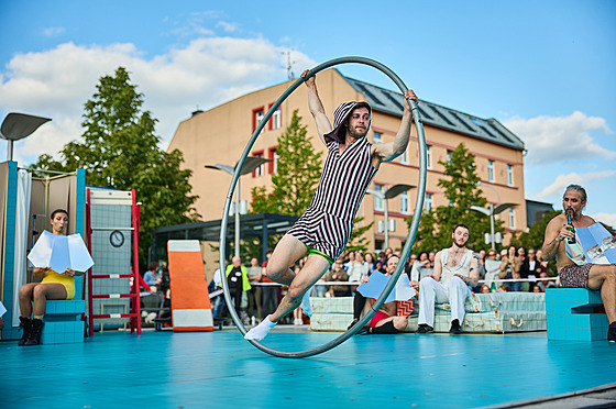 Cirk La Putyka v Trutnov odehrál premiéru inscenace Splash. (30. kvtna 2025)
