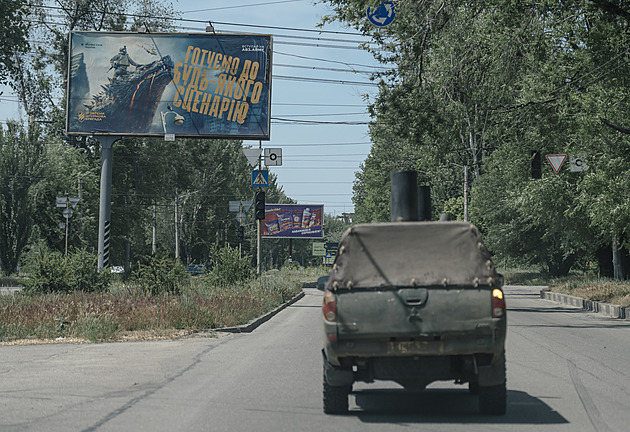 Otec praporu Azov vybudoval vojenské impérium. Chce atomovky pro Ukrajinu