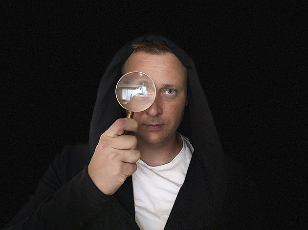 Z doktora se vyklubal zloděj identity. Detektiv pomáhá lidem nenaletět online