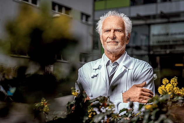 Západní civilizace hloupne a slušnost je v rozkladu. Profesor Kalvach o IQ národů