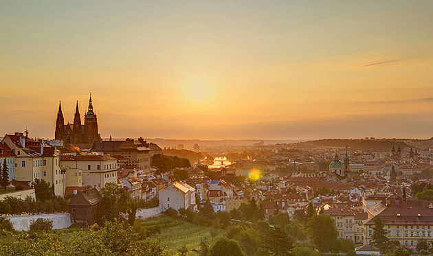 Deštivé počasí vystřídají tropy. Teploty o víkendu vyšplhají až k 32 stupňům