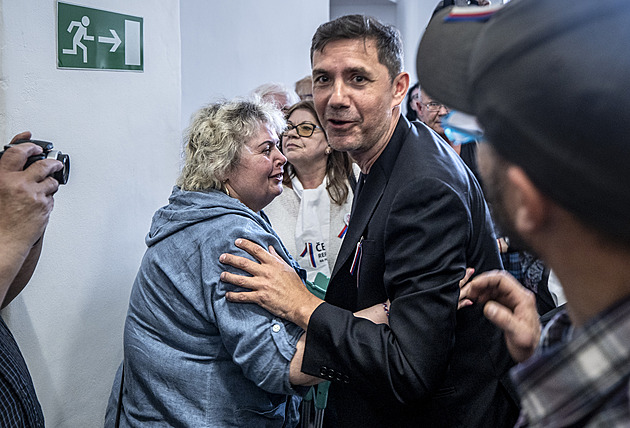 Aktivista Vrabel půjde k soudu, je obžalovaný z podvodu v době pandemie