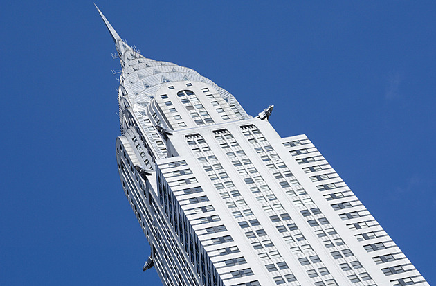 Špatný signál, špinavá voda, poruchové výtahy. Chrysler Building je na prodej