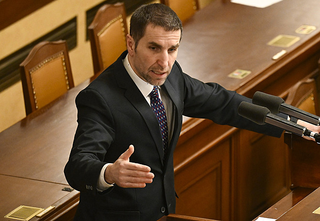 Darovací smlouvu se zločincem nemá uzavřít nikdo, kritizuje poslanec ODS Haas