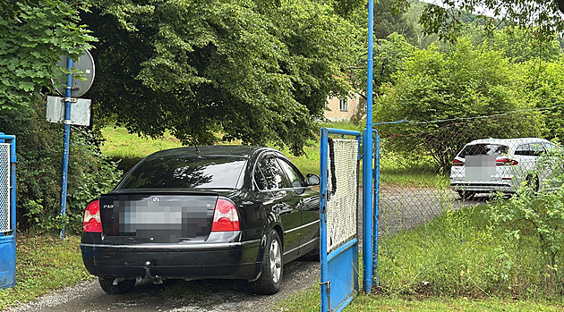 Policie vyjížděla do autokempu na Slapech, majitel tam střílel z plynovky