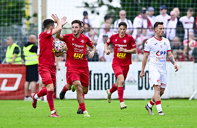 Chrudim - Pardubice 1:0, prohra a červená karta, přesto hosté zůstávají v první lize