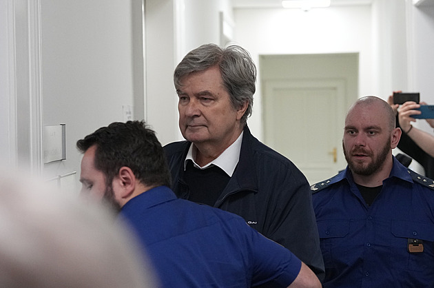 Soud zamítl Janstovu žádost o propuštění z vazby, obává se další trestné činnosti