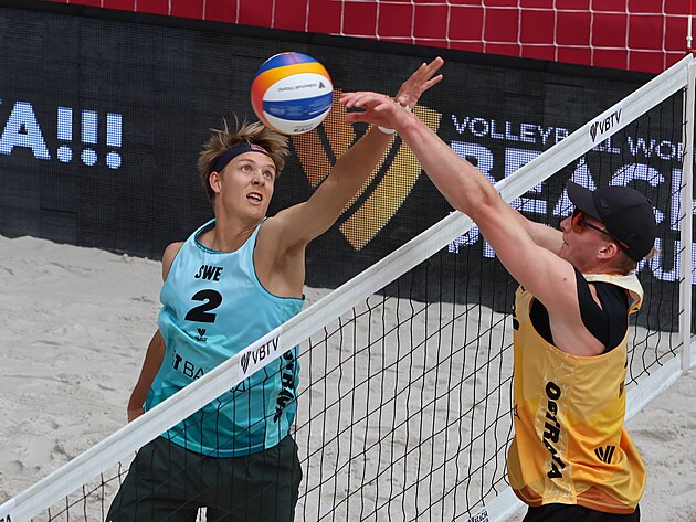 Ostrava'da plaj voleybolu: sallanan İsveçliler ve kazanan hileler