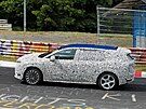 �pioná�ní snímky prototypu sedmimístného elektrického SUV �kody vycházejícího...