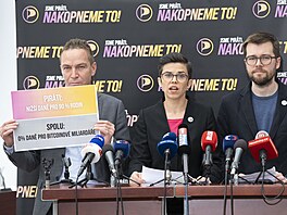 Tisková konference poádaná Pirátskou stranou. (3. ervna 2025)