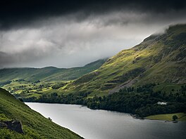 Jezerní oblast, Lake District, je nejv�t�ím národním parkem Spojeného...
