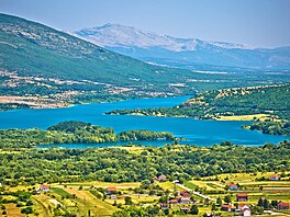 �e je um�le vytvo�ené, to druhému nejv�t�ímu chorvatskému �jezeru� na kráse...