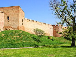 Ilok je sou�ástí regionu Srijem (srbsky Srem). O n�j se Chorvatsko d�lí práv�...