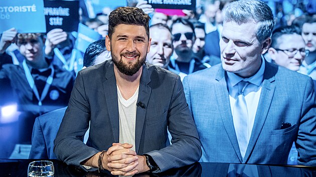 Hostem po�adu Rozst�el je Mat�j Gregor (Motorist� sob�).