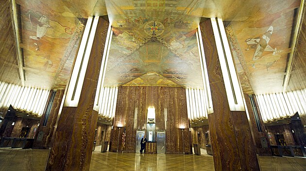 Lobby Chrysler Building v dobch, kter byly pro budovu pznivj. (26. ervna. 2014)