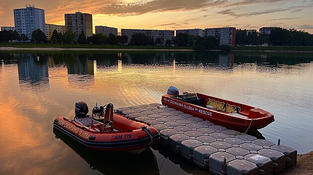 Zdravotn dozor na pehrad Meno zajiovala Vodn zchrann sluba Jablonec nad Nisou.