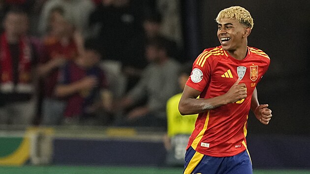 �pan�lský fotbalista Lamine Yamal b�hem utkání Ligy národ� s Francií.