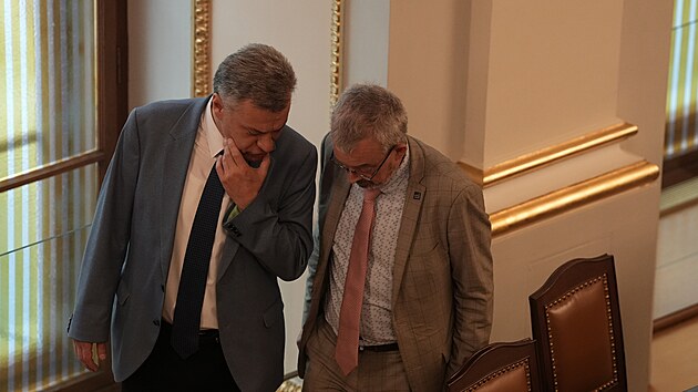 Konc ministr spravedlnosti Pavel Blaek piel do Snmovny, jej vtina si to pla.