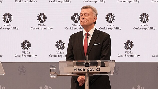 Kon��c� ministr spravedlnosti �ekl, �e nem�l a nem� ��dn� prosp�ch z daru v bitcoinech. Nep�ijde na mimo��dnou sch�zi Sn�movny