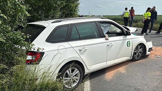 U obce Libochoviky na Kladensku se stetlo osobn auto s dodvkou. (4. ervna 2025)