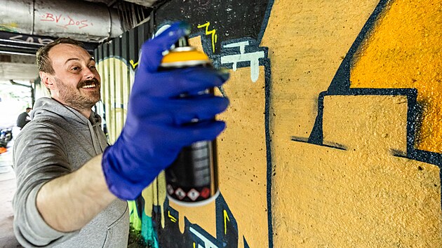 Streetartov Festival Spray n chill u Labskho mostu v Hradci Krlov (7.6.2025).