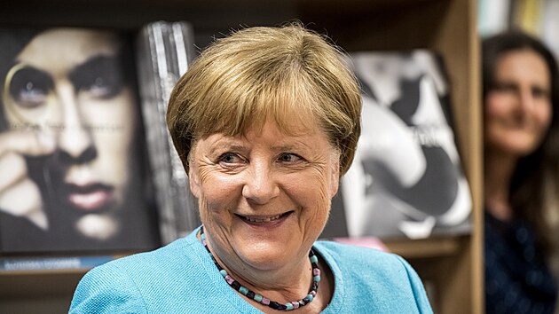 Angela Merkelov pijela do Prahy pedstavit sv memory s nzvem Svoboda, kter vyly v loskm roce. (3. ervna 2025)