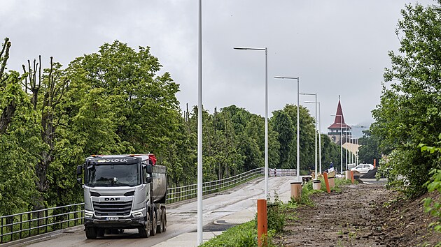 Jin v bvalch kasrnch stav infrastrukturu pro novou obytnou tvr. (2. ervna 2025)