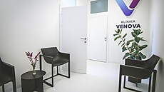 Anton Karalko je cévním chirurgem a majitelem kliniky Venova