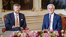 Prezident Petr Pavel pivítal nizozemského krále Viléma-Alexandra na Praském...