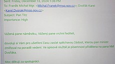 Spchavá ádost. Ukázka mailu, který poslali úedníci. Adresován je Karlu...