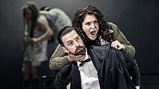 Csaba Kotlár (Vévoda z Albany) a Viktorija Korosunova (Goneril) v inscenaci...