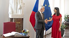 Setkání prezidenta Petra Pavla s pedsedkyní Poslanecké snmovny Markétou...