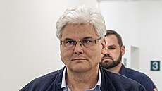 Bývalý �editel motolské nemocnice Miloslav Ludvík.