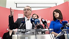Tisková konference zástupc Sociální demokracie k nadcházejícím volbám do...