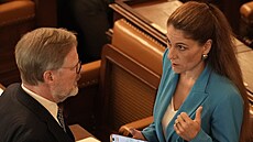 Nová ministryn spravedlnosti Eva Decroix s premiérem Petrem Fialou na...