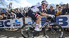 Portugalský cyklista Rui Oliveira v závod� Gent�Wevelgem.