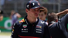 Max Verstappen z Red Bullu pichází na start Velké ceny panlska