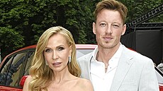 Michaela Ochotská s p�ítelem Davidem Rábem na festivalu v Karlových Varech...