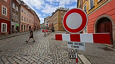 S komplikacemi v historickém centru Chebu musejí �idi�i po�ítat po celé léto.