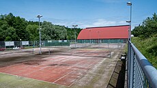 Sportovní areál Vrava ve Zlín. Tenisový areál. (erven 2025)