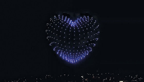 Nejvtí dronová show a Tata Bojs! Tohle léto se slaví v Hradci