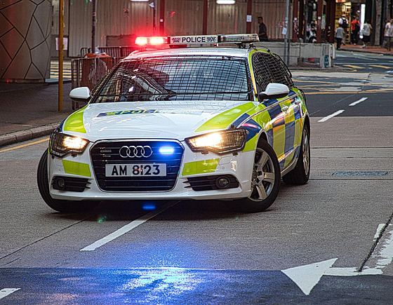 Policie v Hongkongu. (21. ervence 2019)