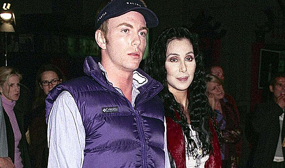 Cher a její syn Elijah v roce 2001
