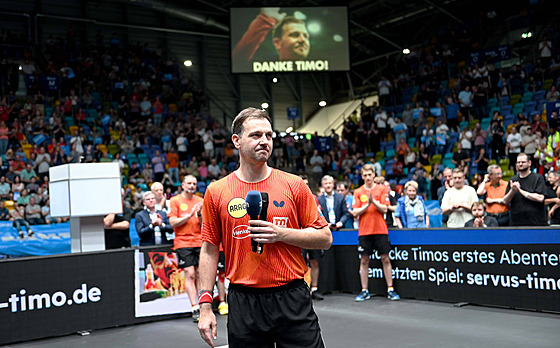 Legendární nmecký stolní tenista Timo Boll se po finále bundesligy rozlouil s...