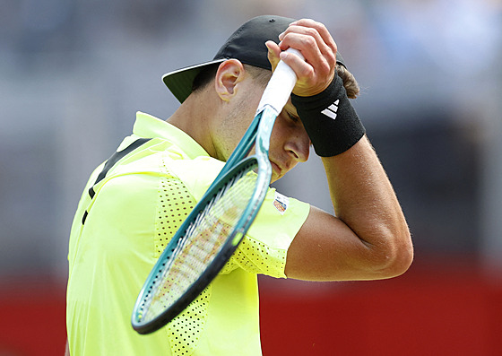 Jakub Meník na turnaji v londýnském Queen's Clubu