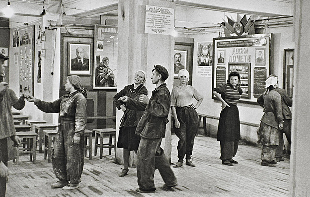 Nástrojem podřízení bylo i mlčení o sexu. Historik o intimitě, AIDS a polygamii v SSSR