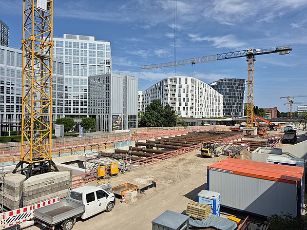 Hamburk ukazuje MHD budoucnosti. Vyjde ho na desítky miliard eur
