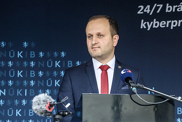 Není pravda, že si Čína roky četla e-maily ministerstva zahraničí, říká šéf NÚKIB