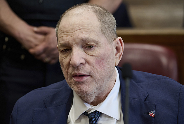 Weinstein spáchal sexuální zločiny, rozhodla porota v opakovaném procesu